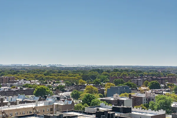 Rented by Compass | media 21