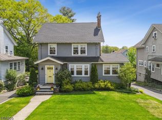 446 Ridgewood Rd, Maplewood, NJ 07040