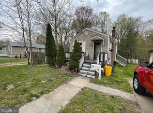 5 Cross Rd, Clementon, NJ 08021