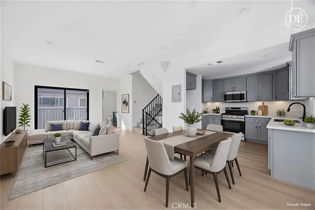 3 bed, 3.5 bath, 1359 sqft, $5,000 — Photo 1