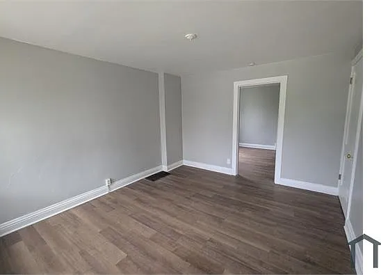 4010 N 21st St #1F — Photo 2