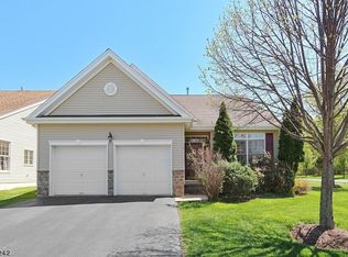 2 Spader Way, Somerset, NJ 08873