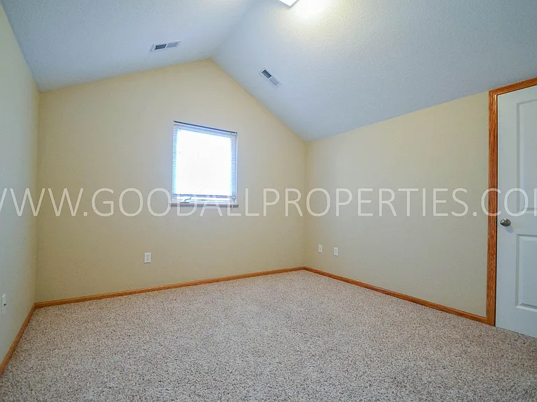 4308 152nd Pl — Photo 6