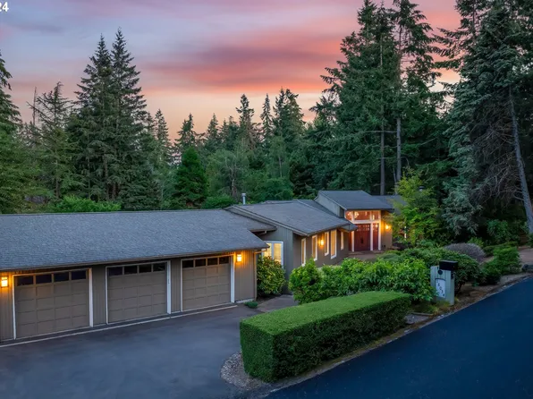 18034 Skyland Cir, Lake Oswego, OR 97034