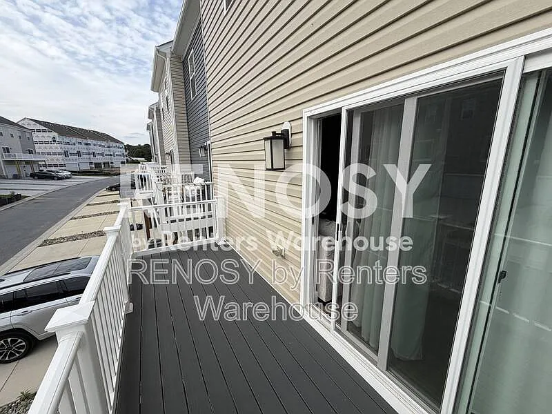 4 bed, 3.5 bath, 3000 sqft, $3,500 — Photo 4