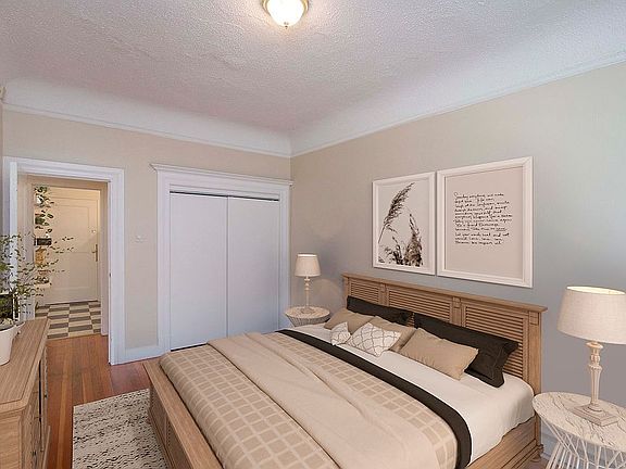 3rd image of 511 Waller St APT 4