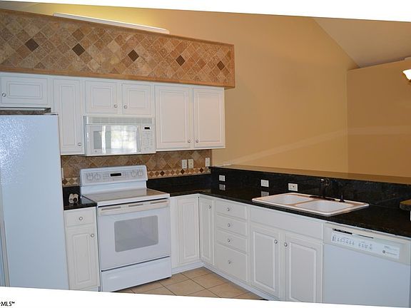 4th image of 1300 Heritage Club Dr
