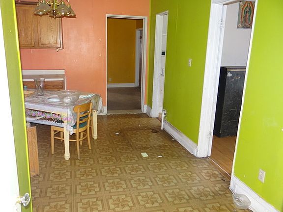 3rd image of 3206 S 52nd Ct