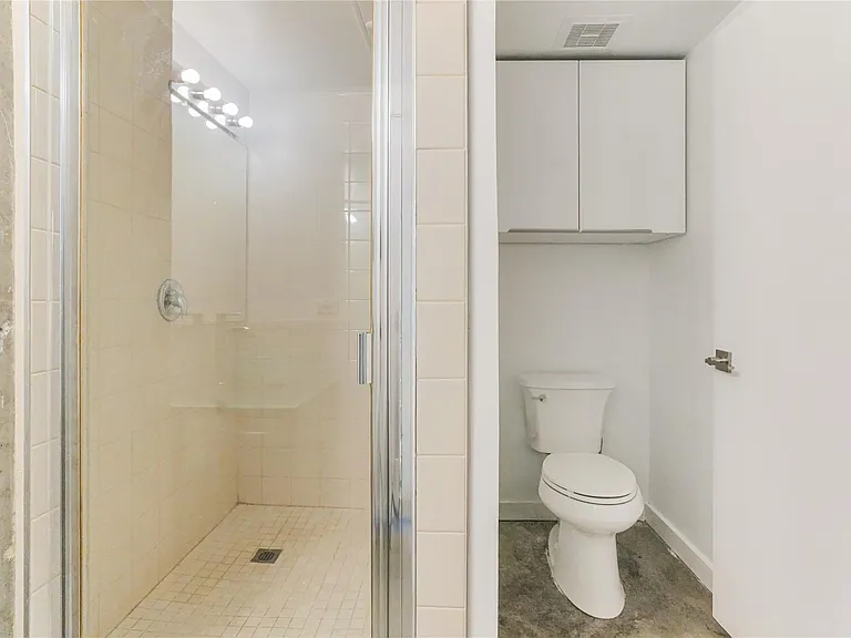 2000 Bagby St #2401 — Photo 20