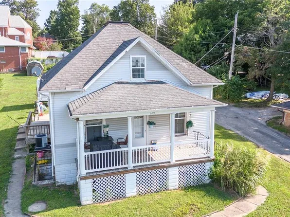 619 W Randolph St, Vandalia, IL 62471