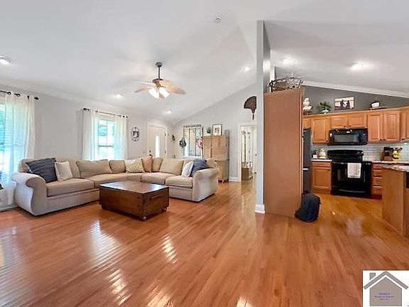 5th image of 358 Maplewood Cir