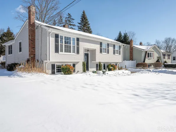 51 Greenes Ridge Road, Hamden, CT 06514