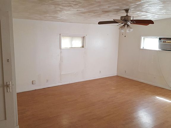 3rd image of 1443 Pecanway Dr