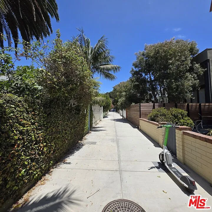 Studio, 1.0 bath, 400 sqft, $2,098 — Photo 3