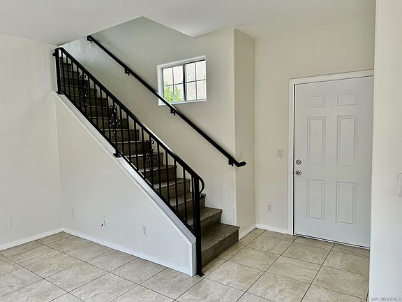 5th image of 3746 Harding Ave