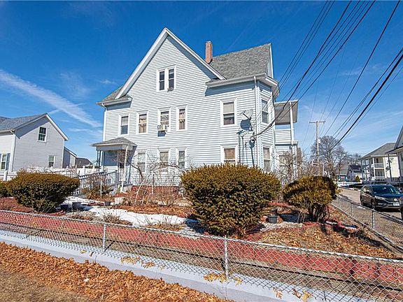 2nd image of 34 Tweed St