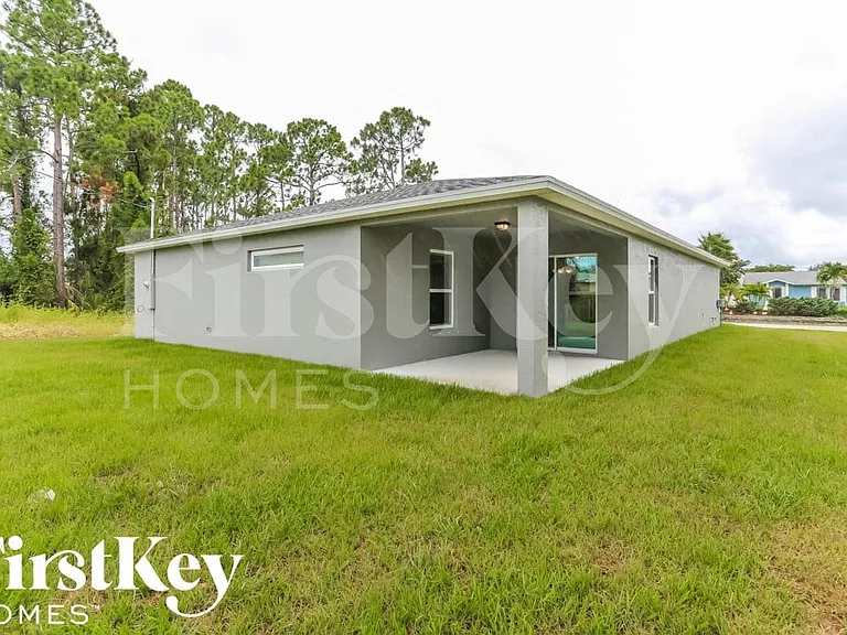 1062 SW Fenway Rd — Photo 14
