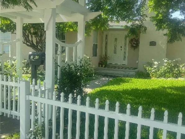 2863 W Orange Ave, Anaheim, CA 92804