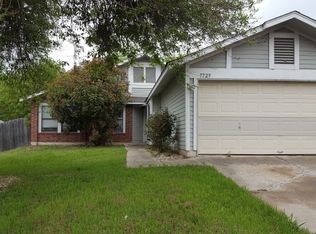 7729 Ridge Mist Dr, San Antonio, TX 78239