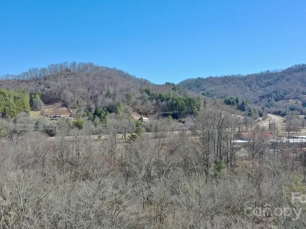 2 Lyle Wilson Rd, Cullowhee, NC 28723