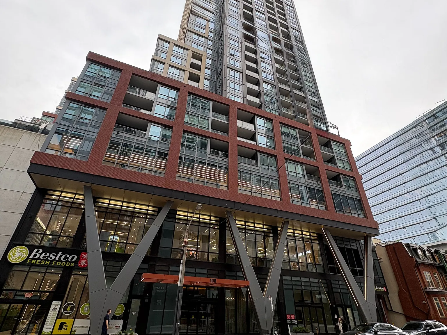 2 bed, $2,600 — Photo 2