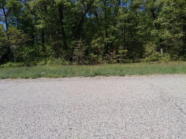 1496 E Lakewood Rd #6, Twin Lake, MI 49457