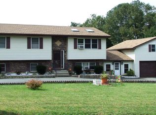 1217 Silver Fox Dr, Kresgeville, PA 18333