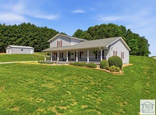 355 Sunnycrest Dr, Martinsville, VA 24112
