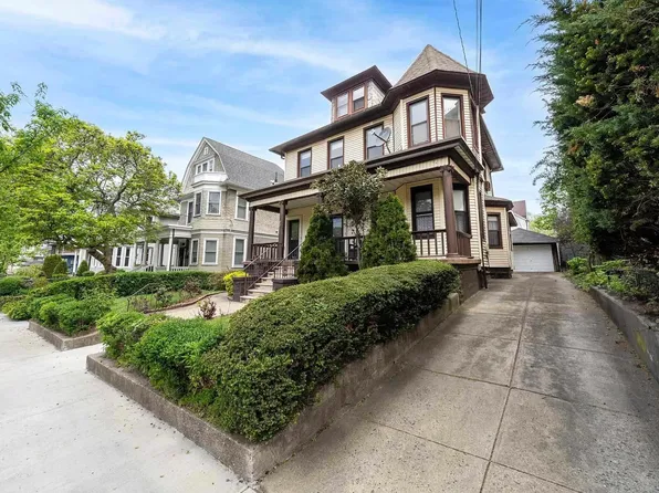 56 Clifton Ter #2, Weehawken, NJ 07086