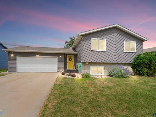 210 E Kevin Dr, Tea, SD 57064