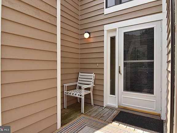 4th image of 20802 Spring Lake Dr Unit 427