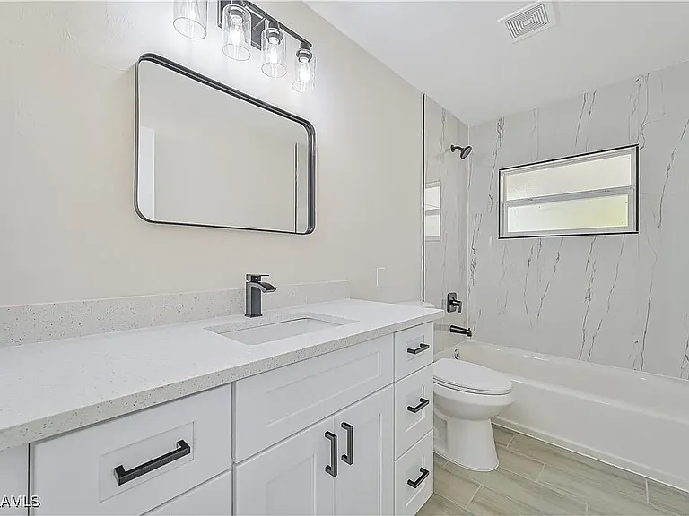 1608 Henry Ave — Photo 17