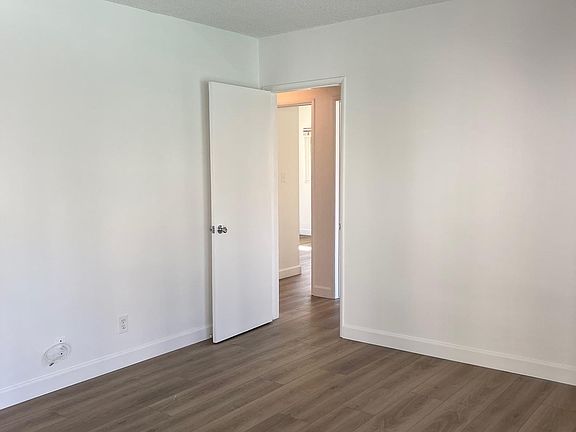 4th image of 4401 W Verdugo Ave APT Q