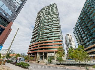 150 E Liberty St #2710, Toronto, ON M6K 3R5