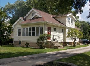 9231 Ridge Rd, North Royalton, OH 44133