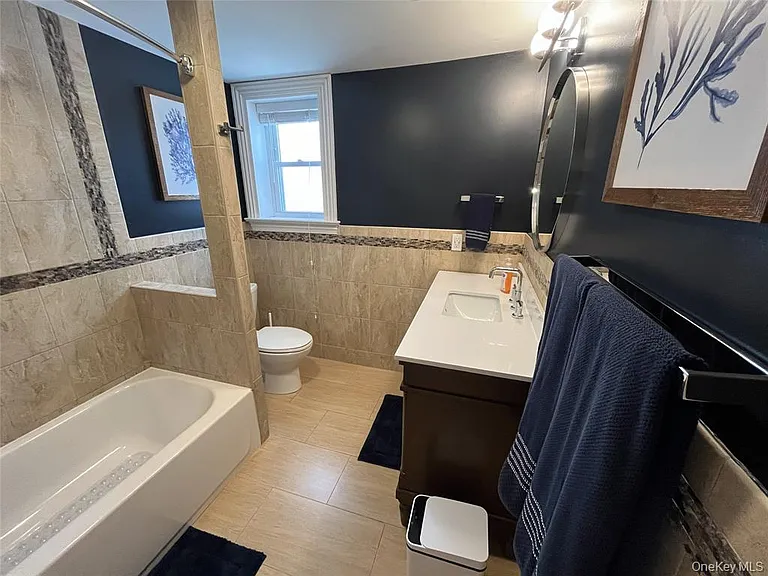 120 Mitchell Ave #MAIN FLOOR — Photo 16