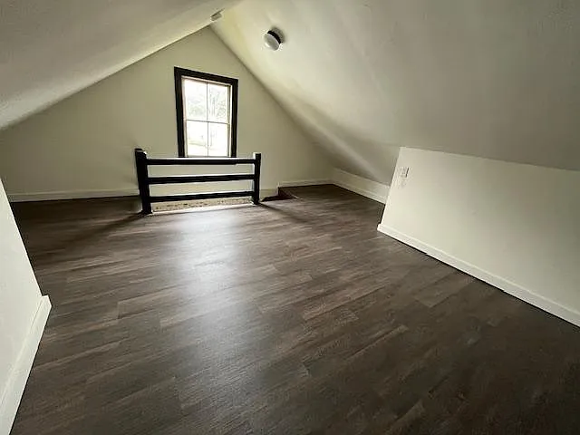 305 Poplar St #1 — Photo 9