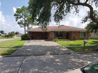 5052 Willowtree Rd, Marrero, LA 70072