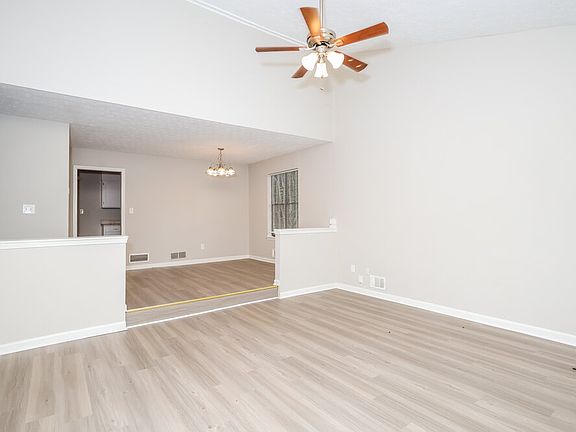 5th image of 8807 Parliament Pl