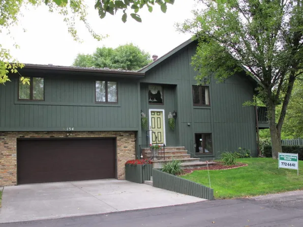 815 40th Ave S, Grand Forks, ND 58201