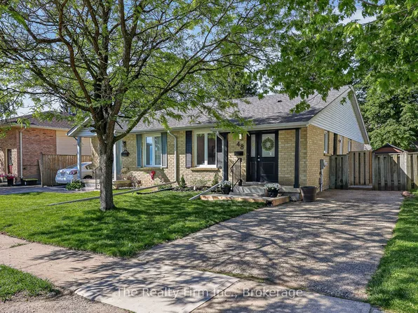 48 Naskapi St, Woodstock, ON N4T 1G6