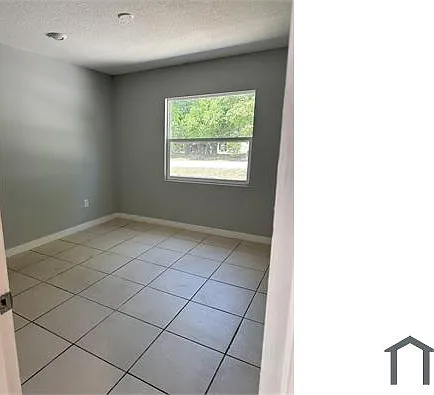 2501 N 43rd St — Photo 8