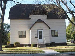 1st image of 612 Lyon Ave N