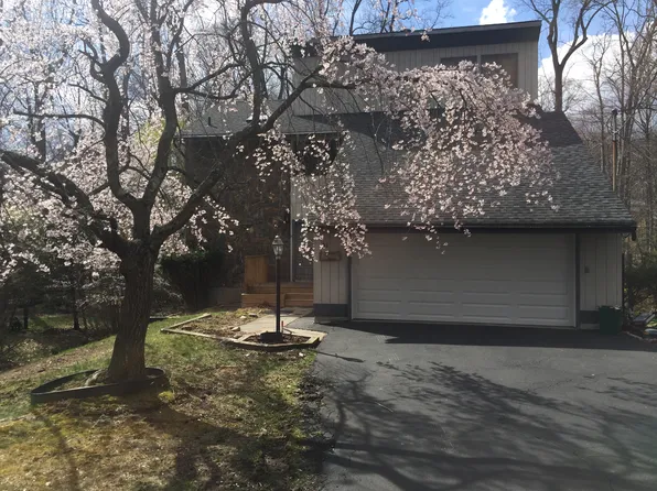 41 Monsey Blvd, Monsey, NY 10952