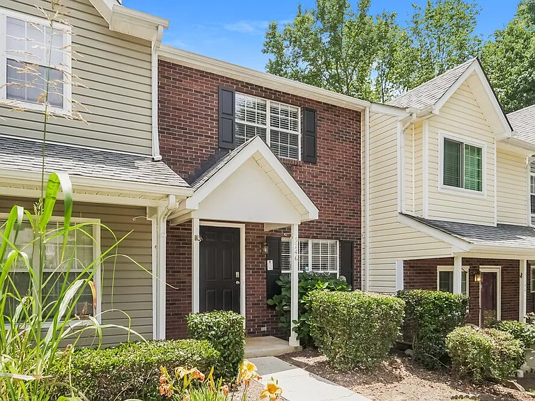 5746 Prescott Ct — Photo 4