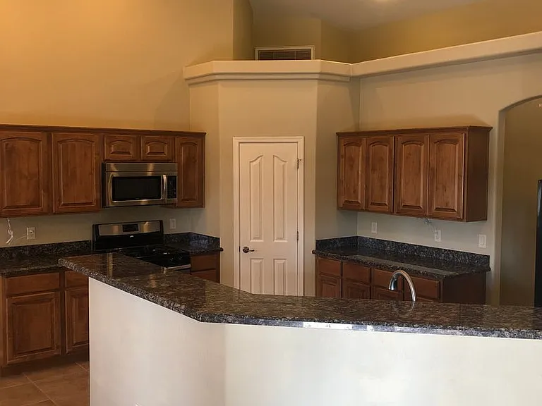 1216 Mosher Ln — Photo 5