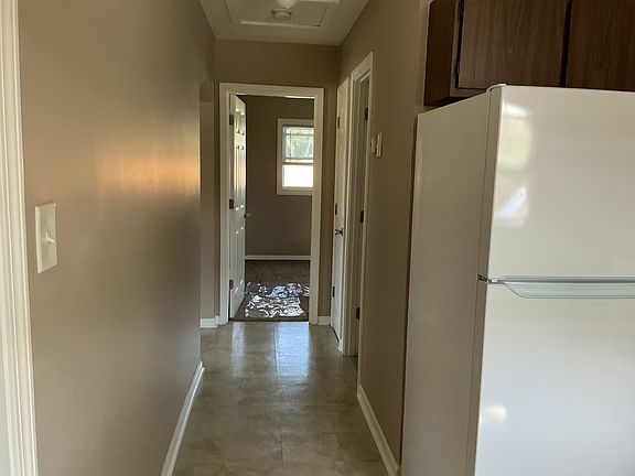 2nd image of 8533 Lavergne Ave