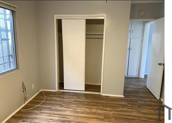 2nd image of 1124 W 117th St APT 1