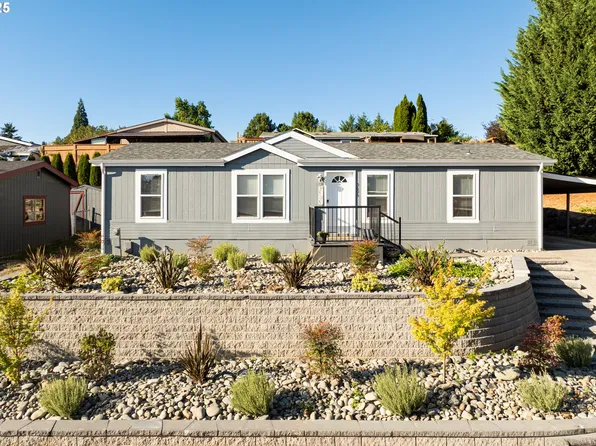 5606 NE 68th St, Vancouver, WA 98661