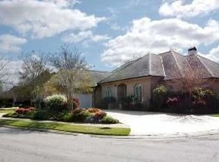 102 Capilano Ln, Broussard, LA 70518